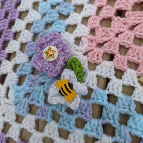 HANDMADE crochet square baby blanket 40”x40” - Picture 11 of 12